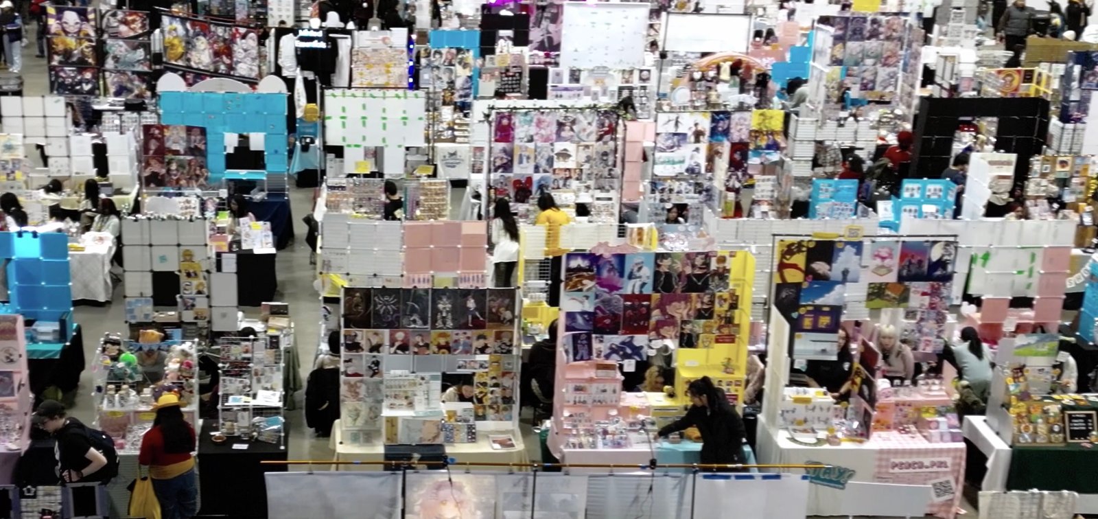 Explore Artist Alley at K-pop Expo & Cosplay Fest!